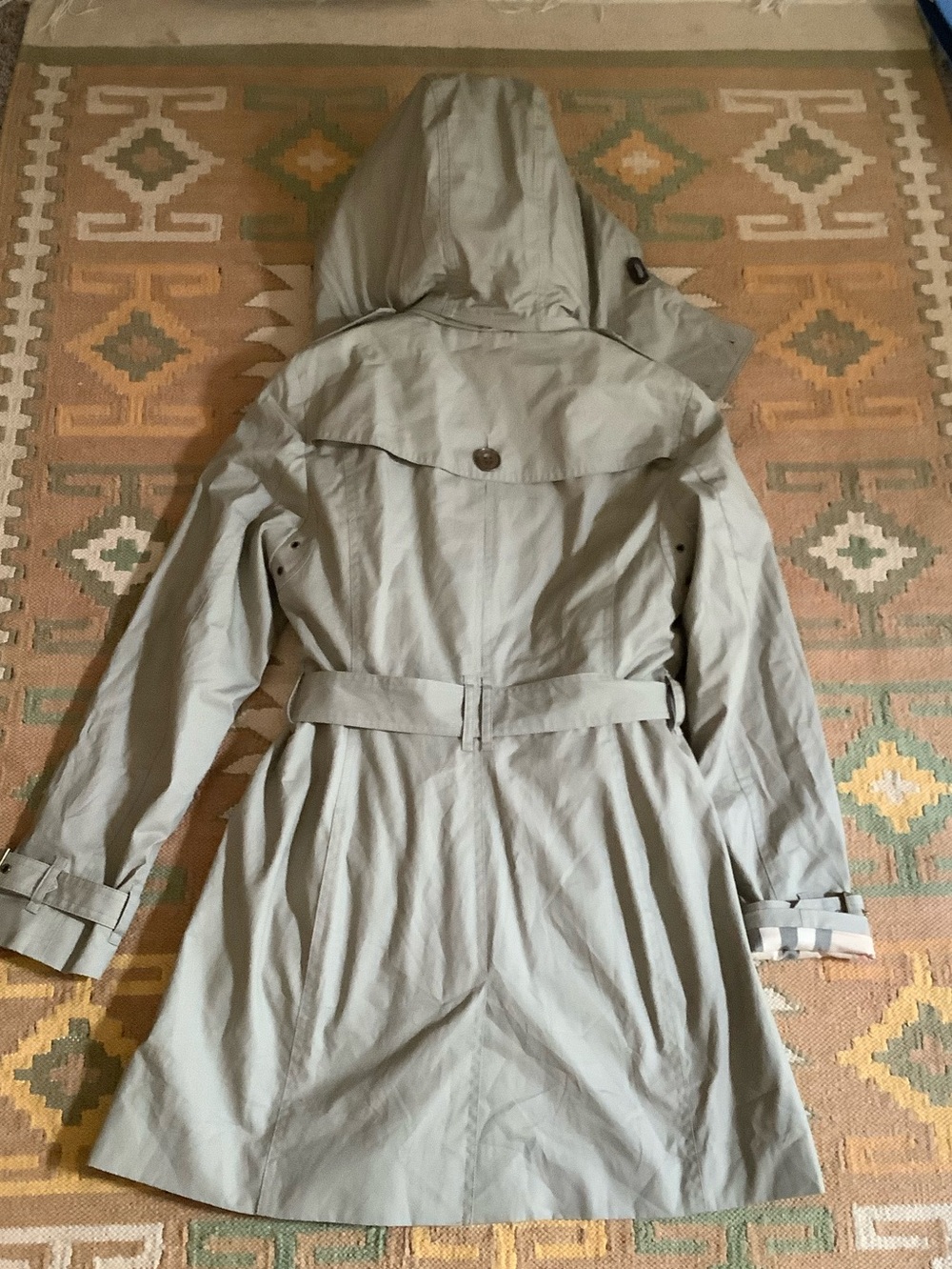 Burberry Trench Coat - Picture 5 of 12